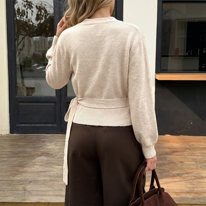 Solid color cross V-neck lace up slim fit long sleeved sweater