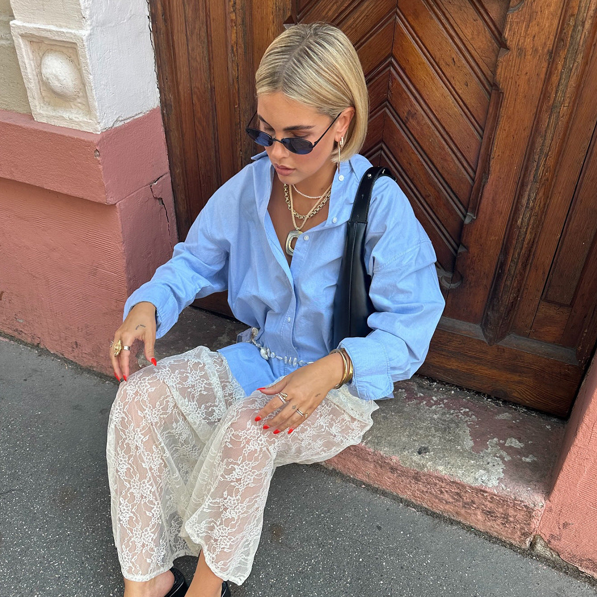 Solid color loose long sleeved shirt for women