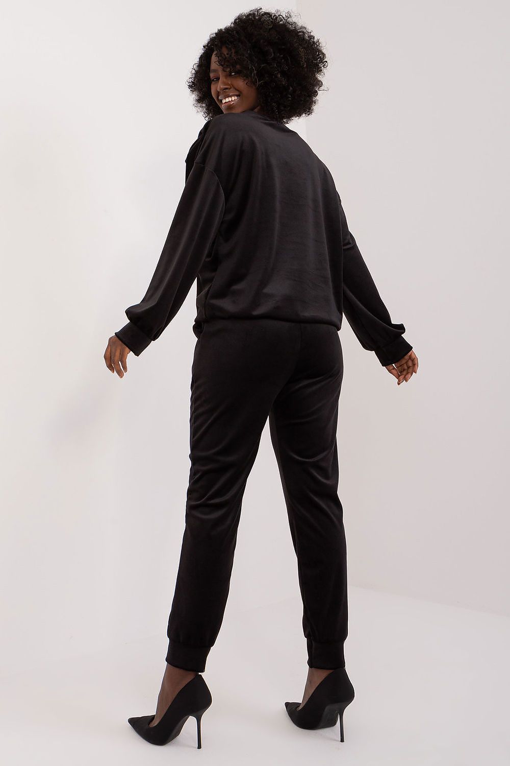 L`ensemble Italy Moda