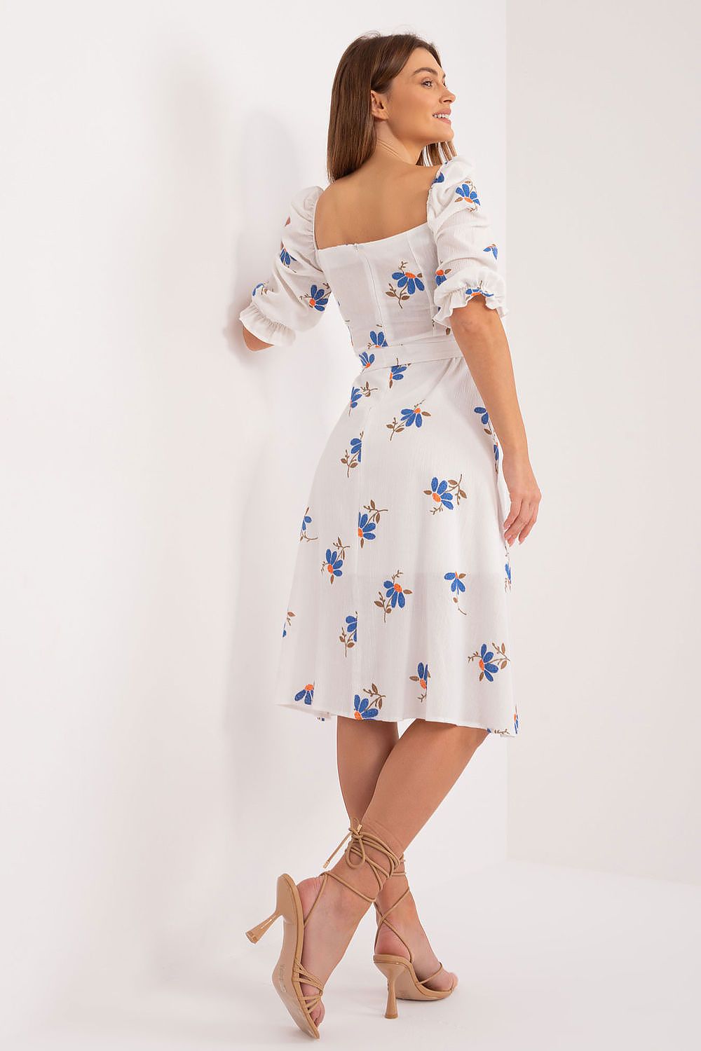 Robe de jour model 195789 Lakerta