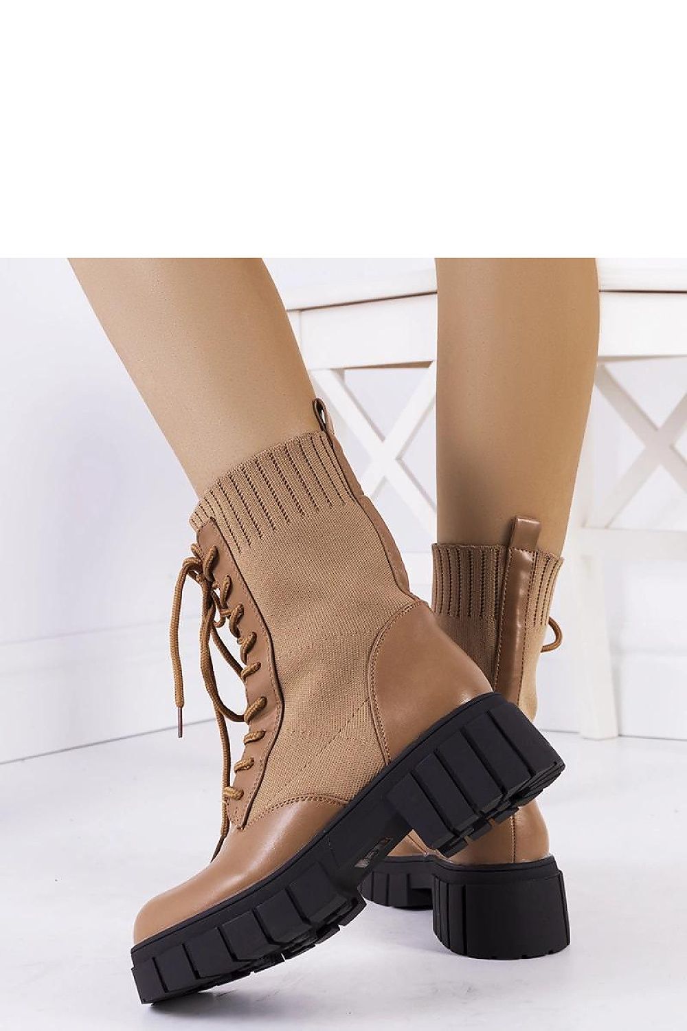 Bottes model 205896 Solea