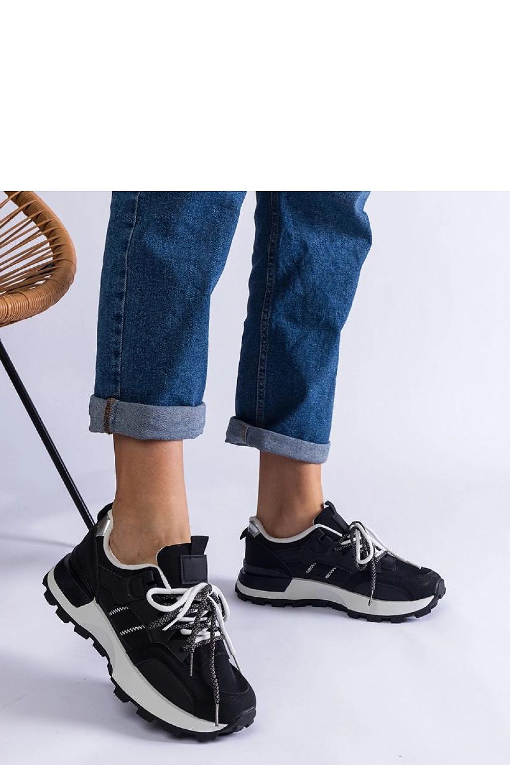 Baskets model 207115 Solea