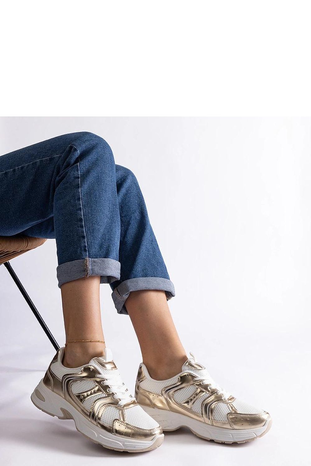 Baskets model 207148 Solea