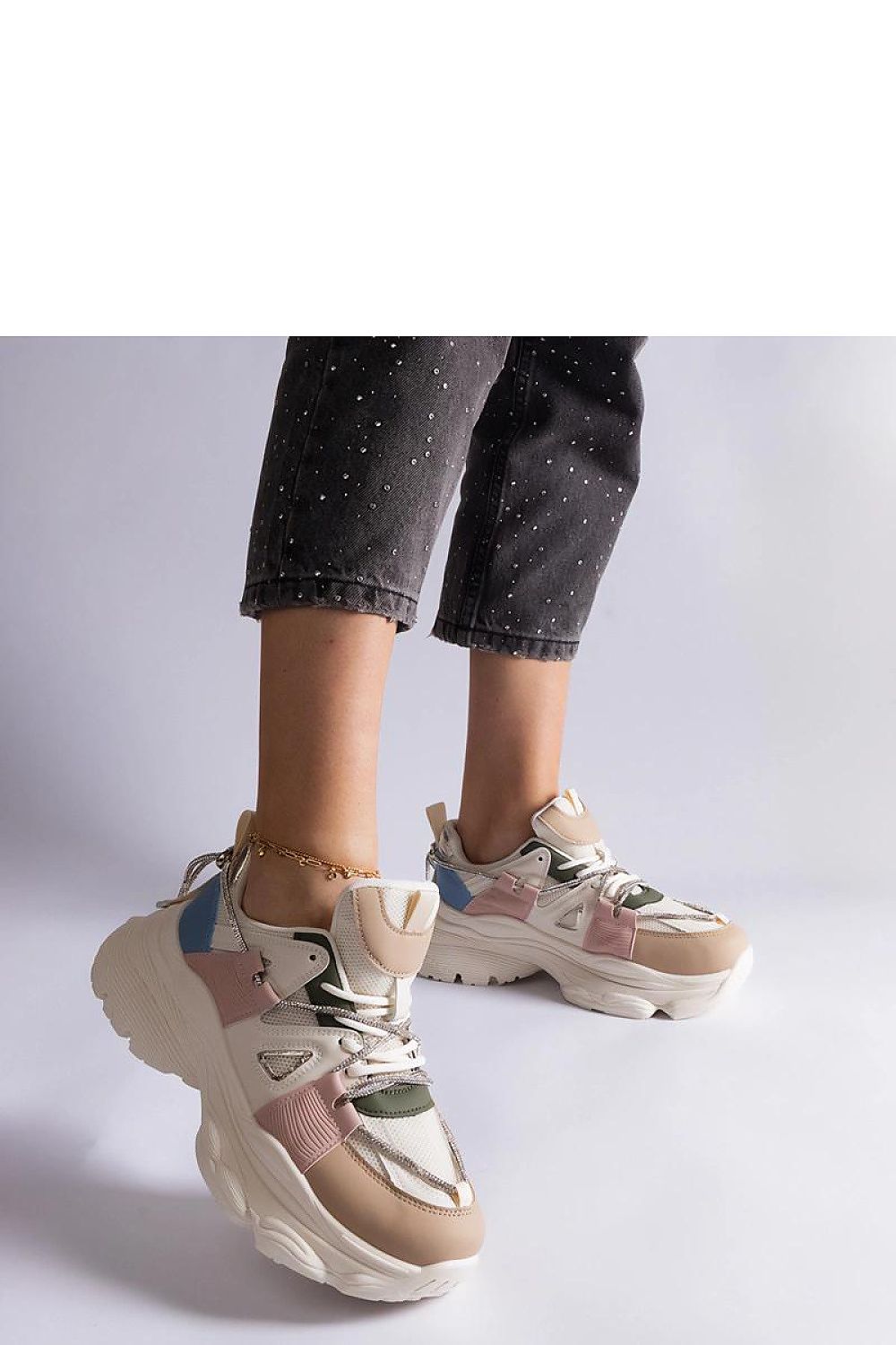 Baskets model 207161 Solea