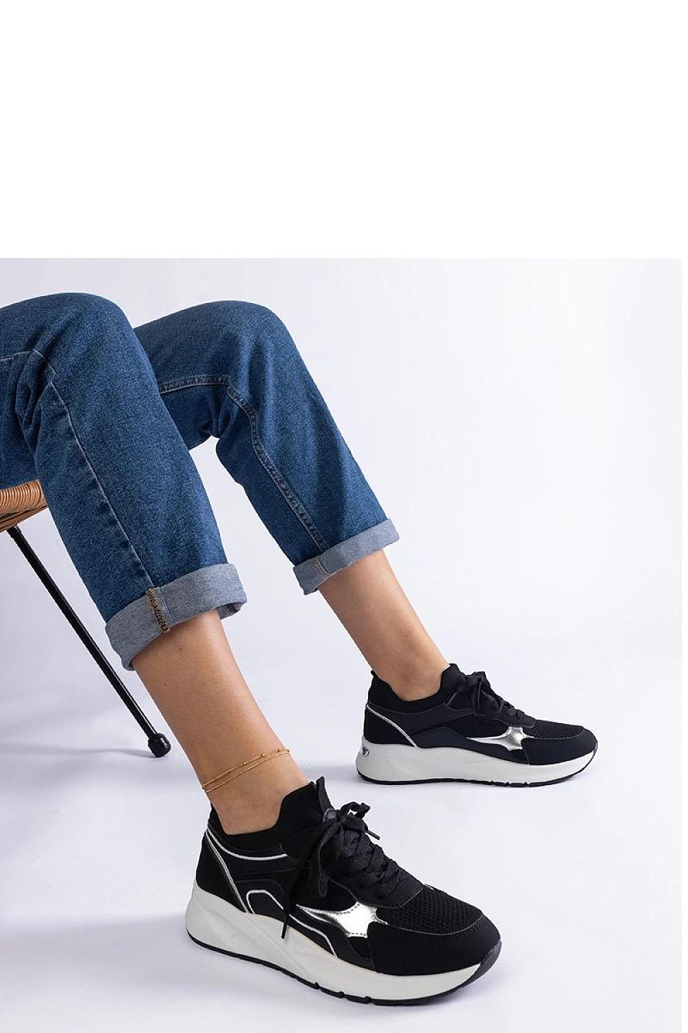 Baskets model 207163 Solea