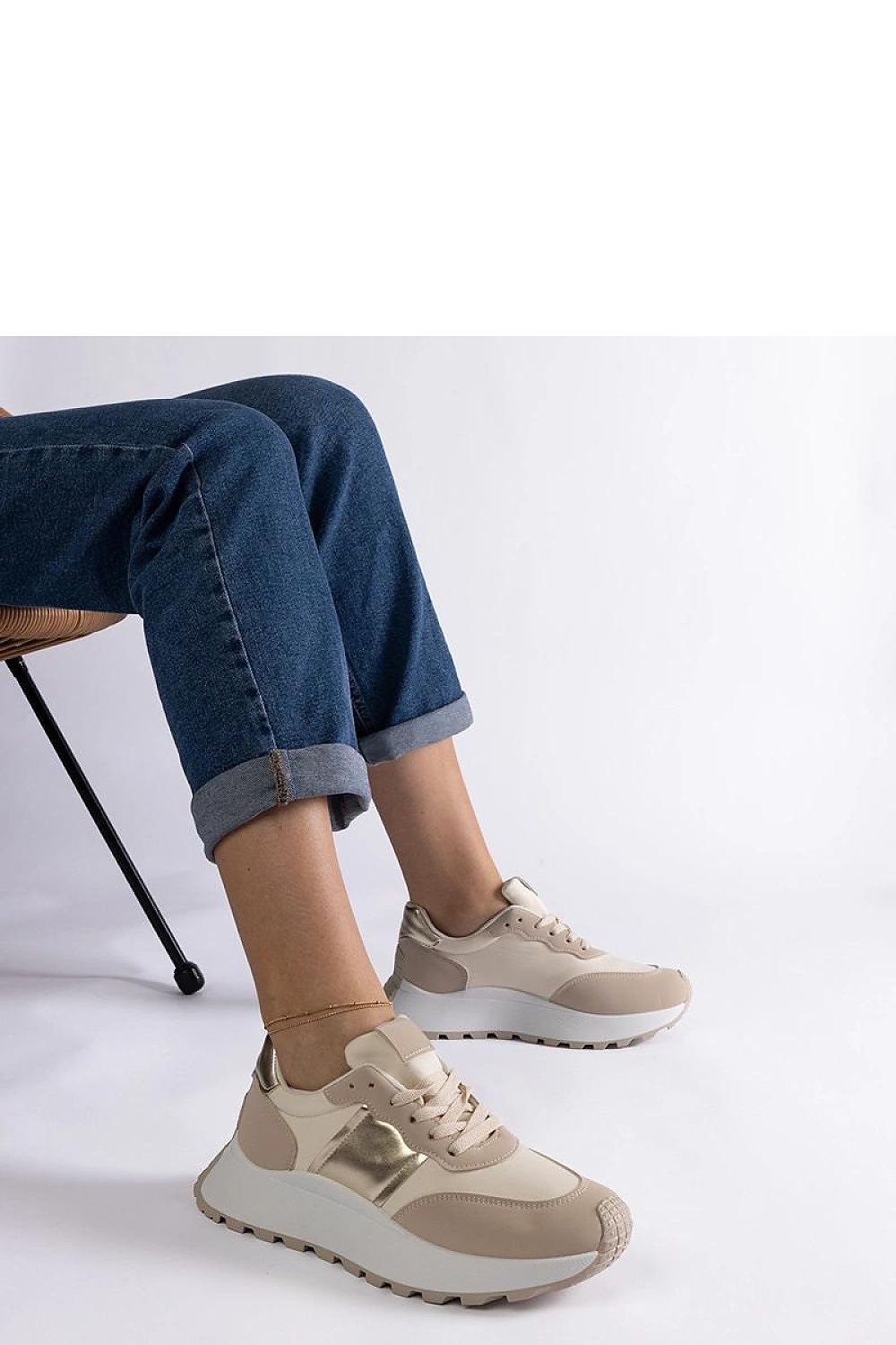 Baskets model 207191 Solea