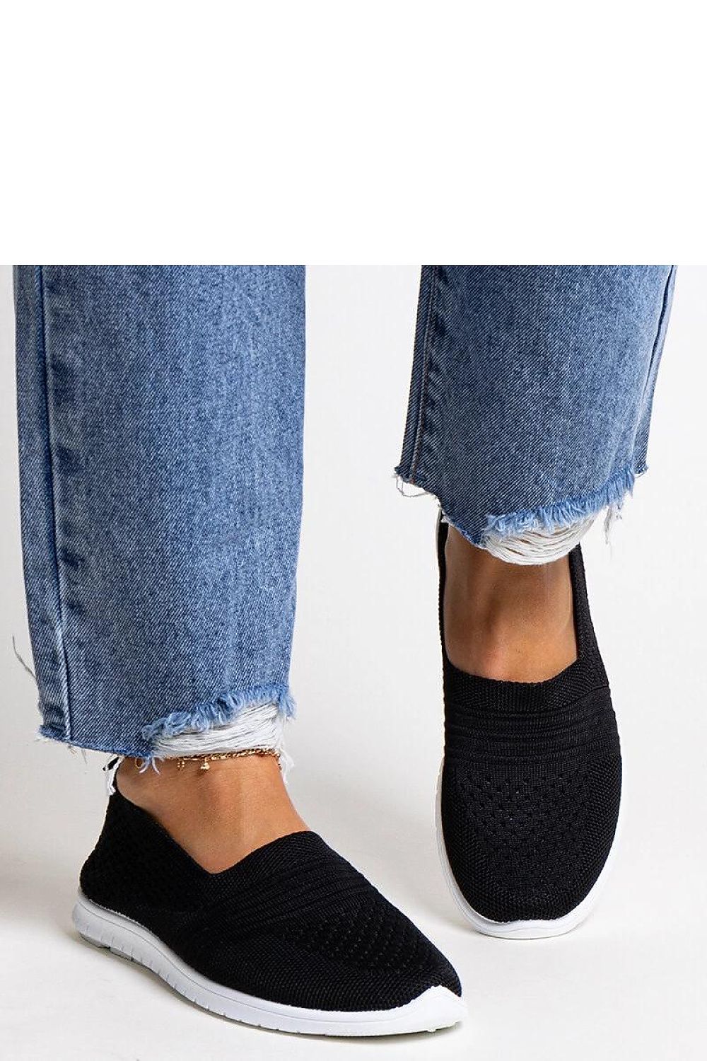 Baskets model 207251 Solea