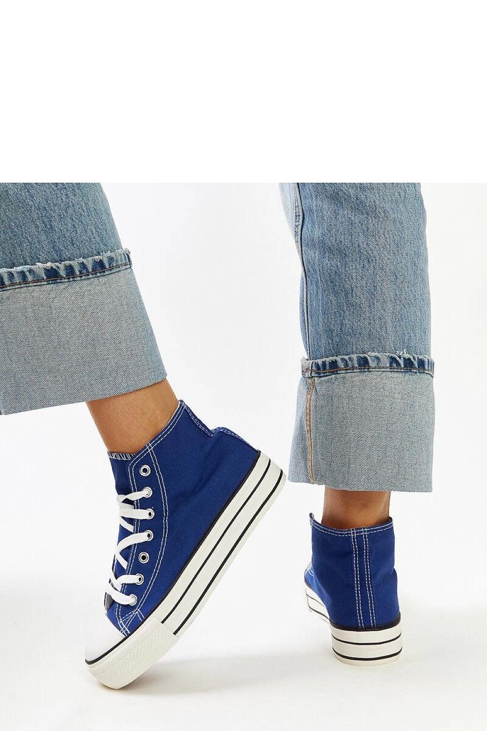 Baskets model 207392 Solea