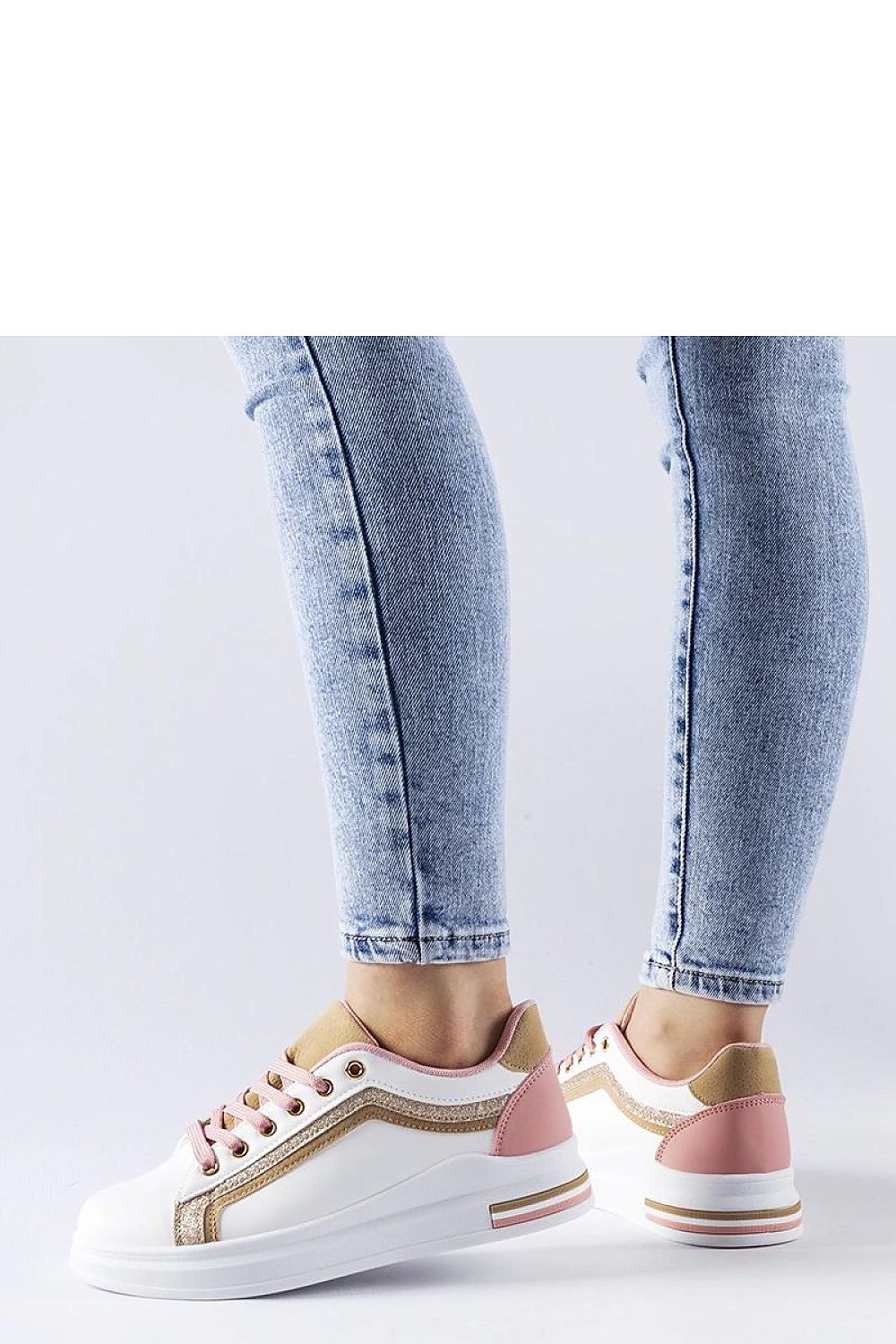 Baskets model 207565 Solea