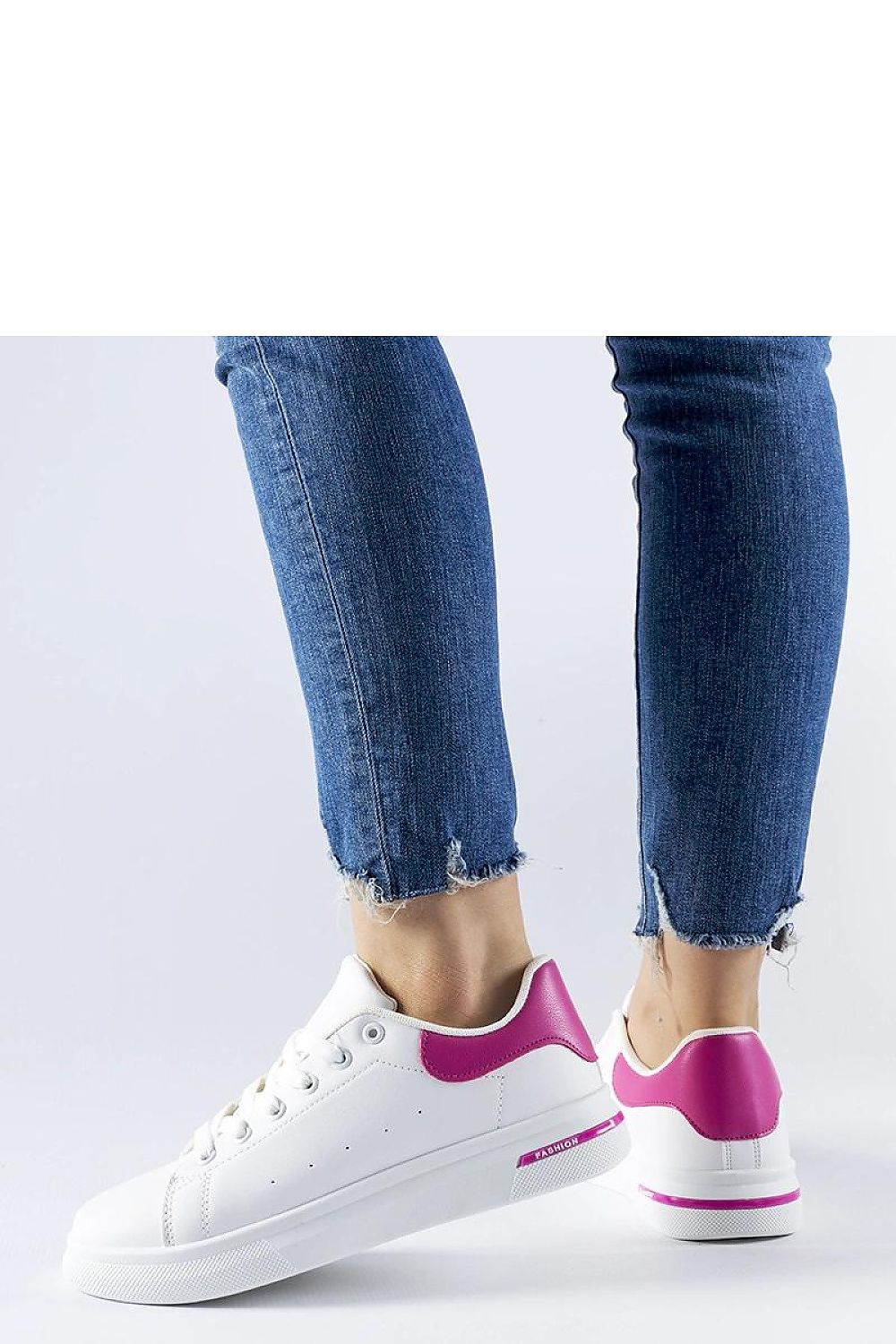 Baskets model 207573 Solea