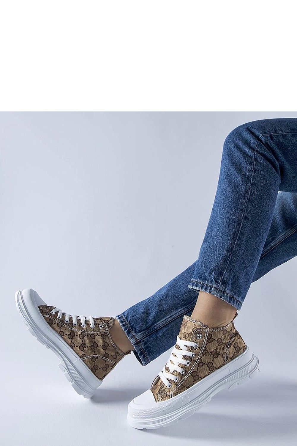 Baskets model 207614 Solea