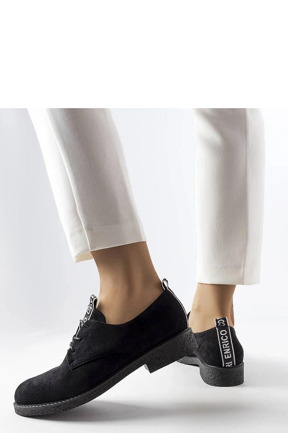 Baskets model 207860 Solea