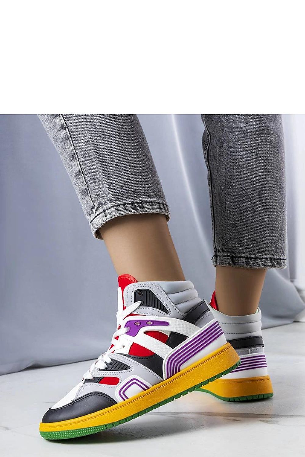 Baskets model 207980 Solea