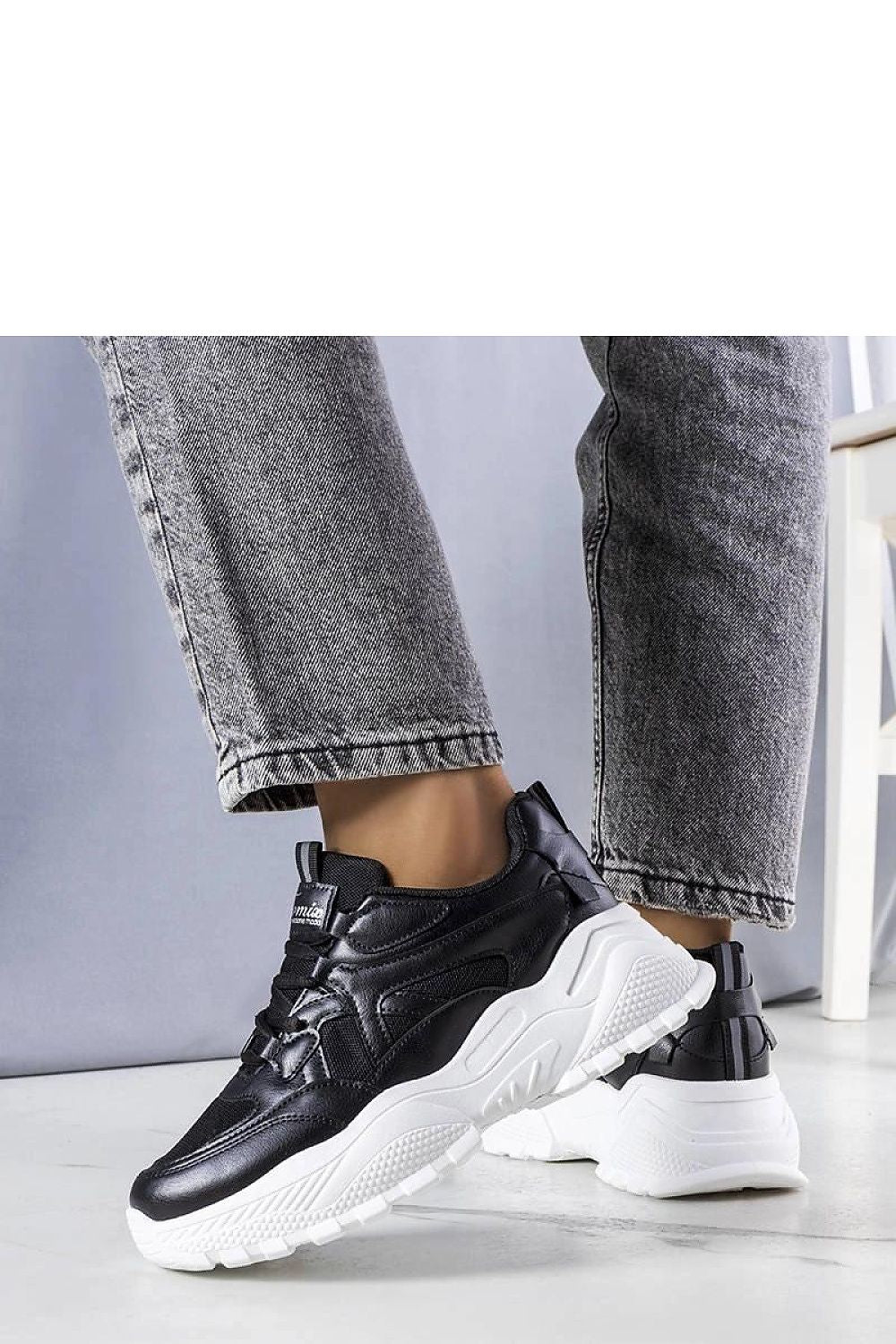 Baskets model 208013 Solea