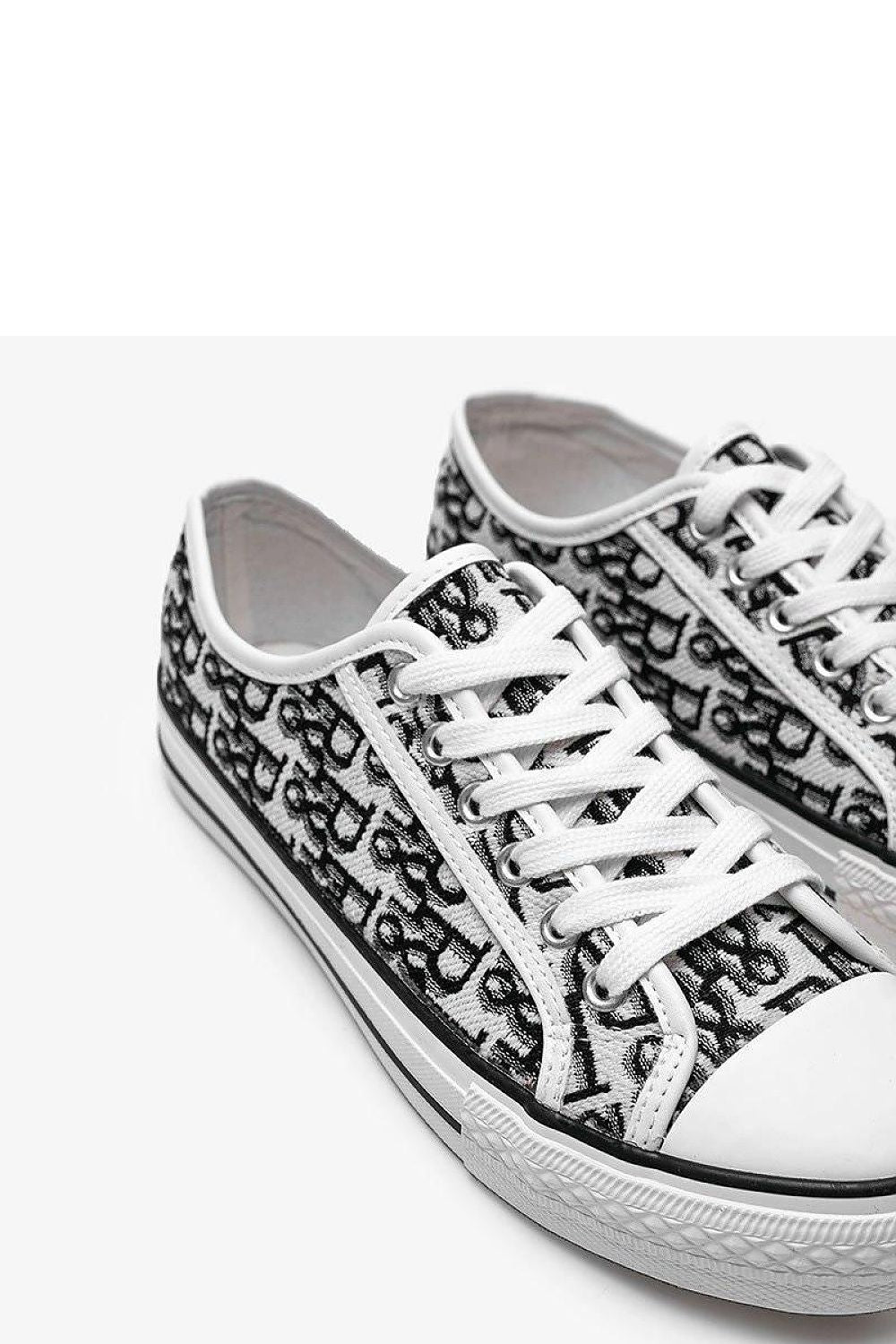 Baskets model 208055 Solea