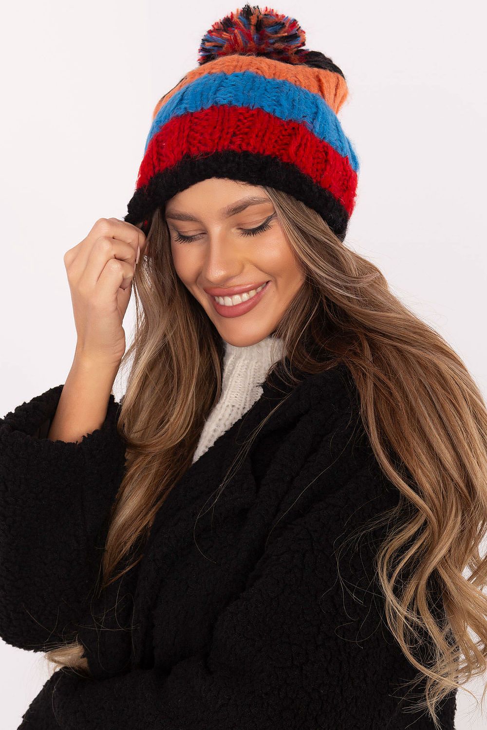 Bonnet model 208414 AT