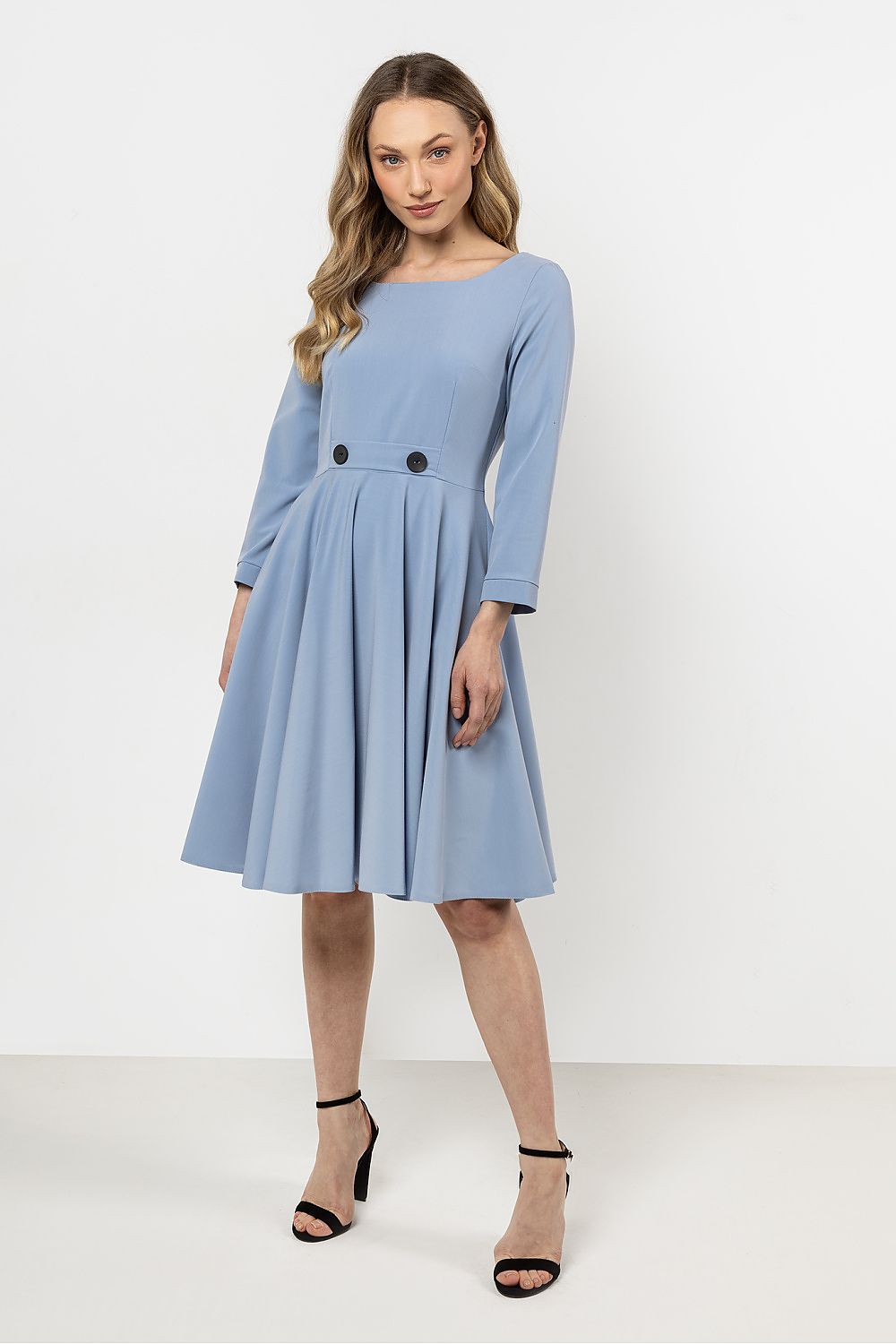 Robe de jour model 212240 awama