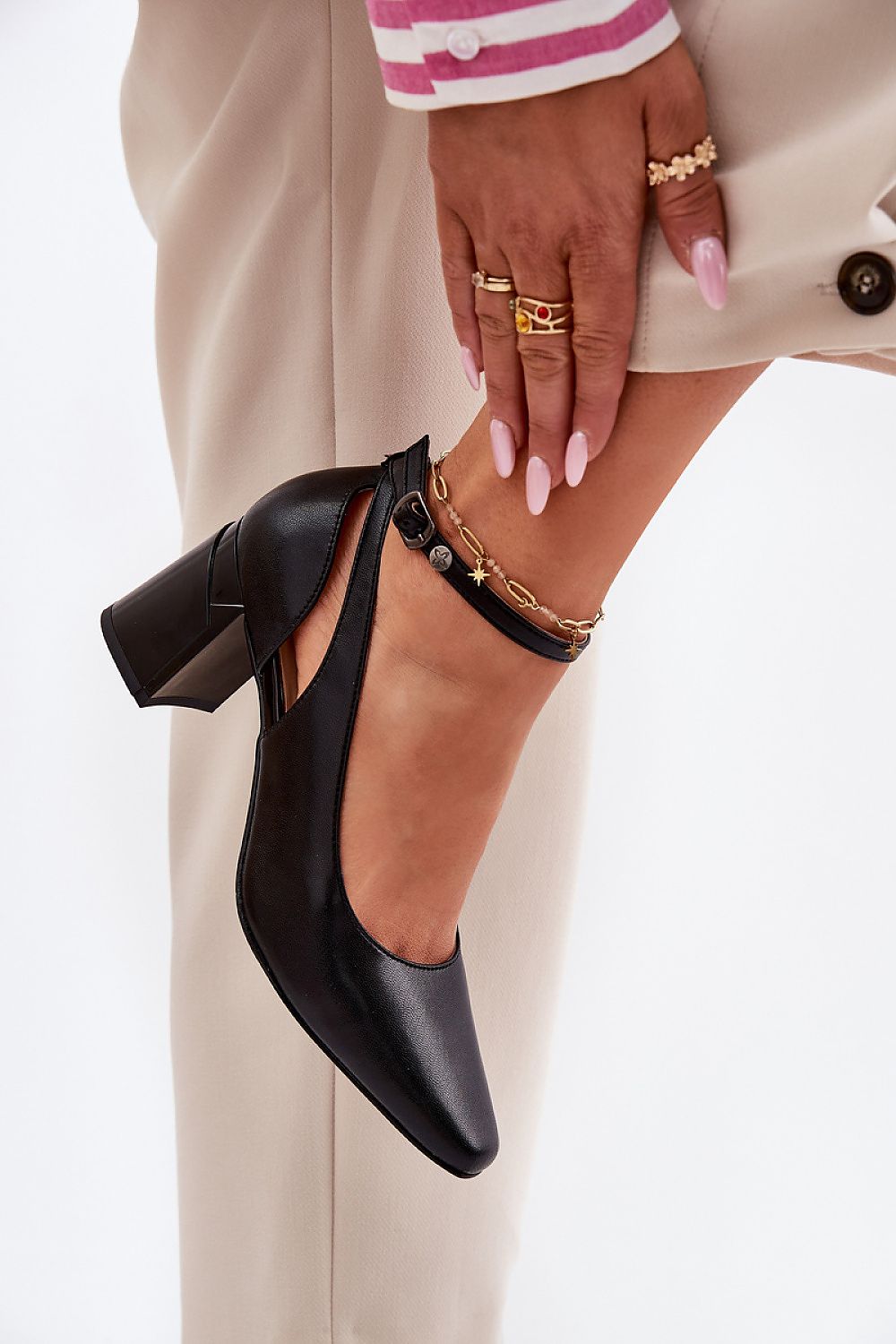 Escarpins talon large model 212614 Step in style