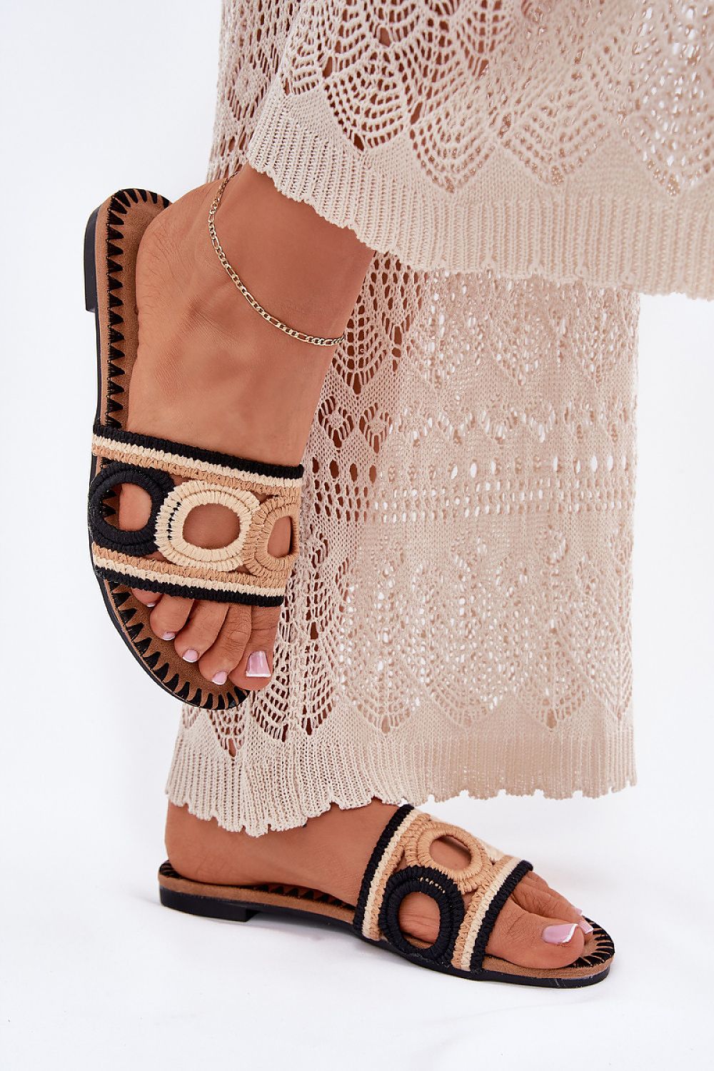 Clacquettes model 214725 Step in style