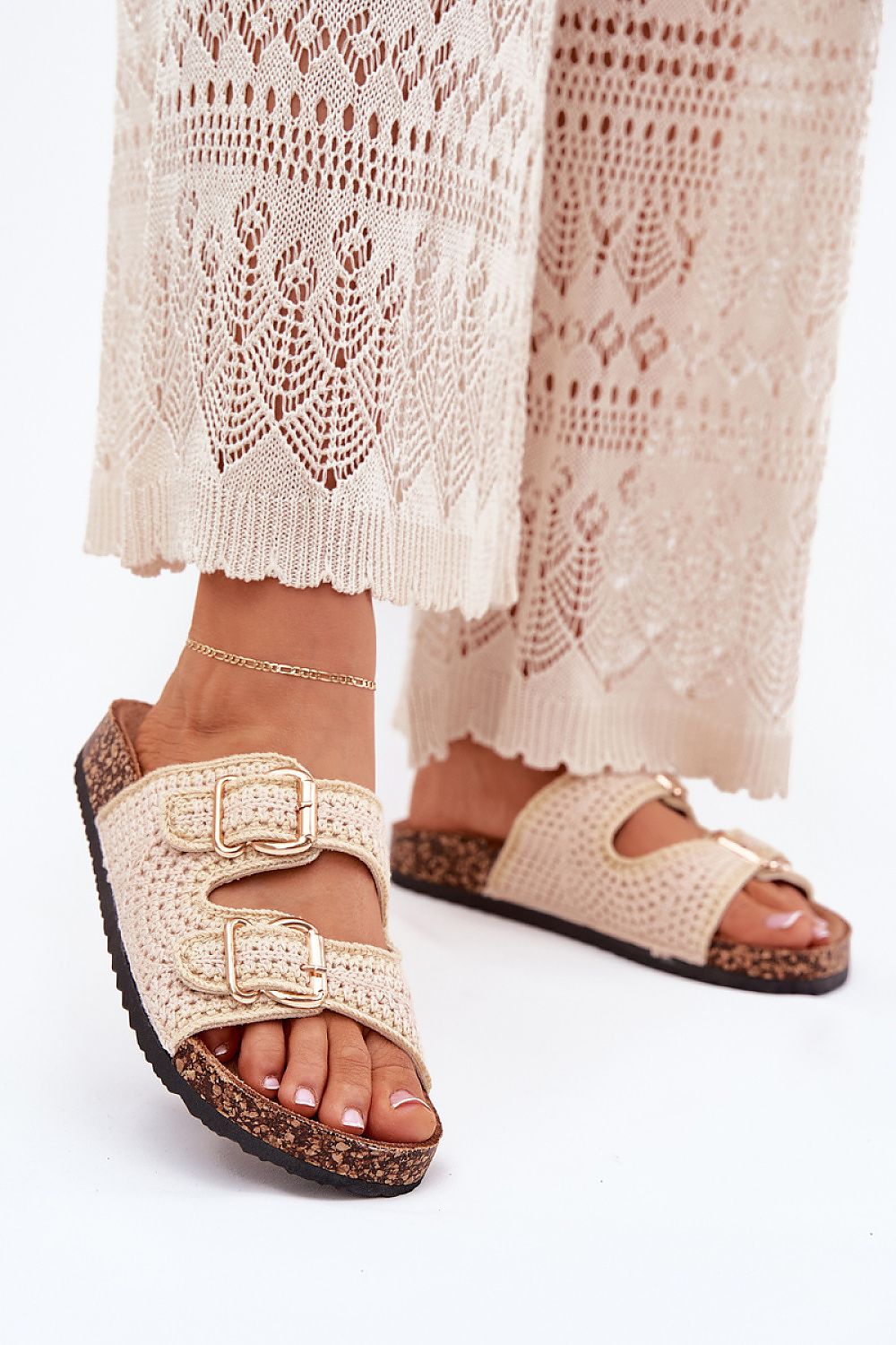 Clacquettes model 214732 Step in style