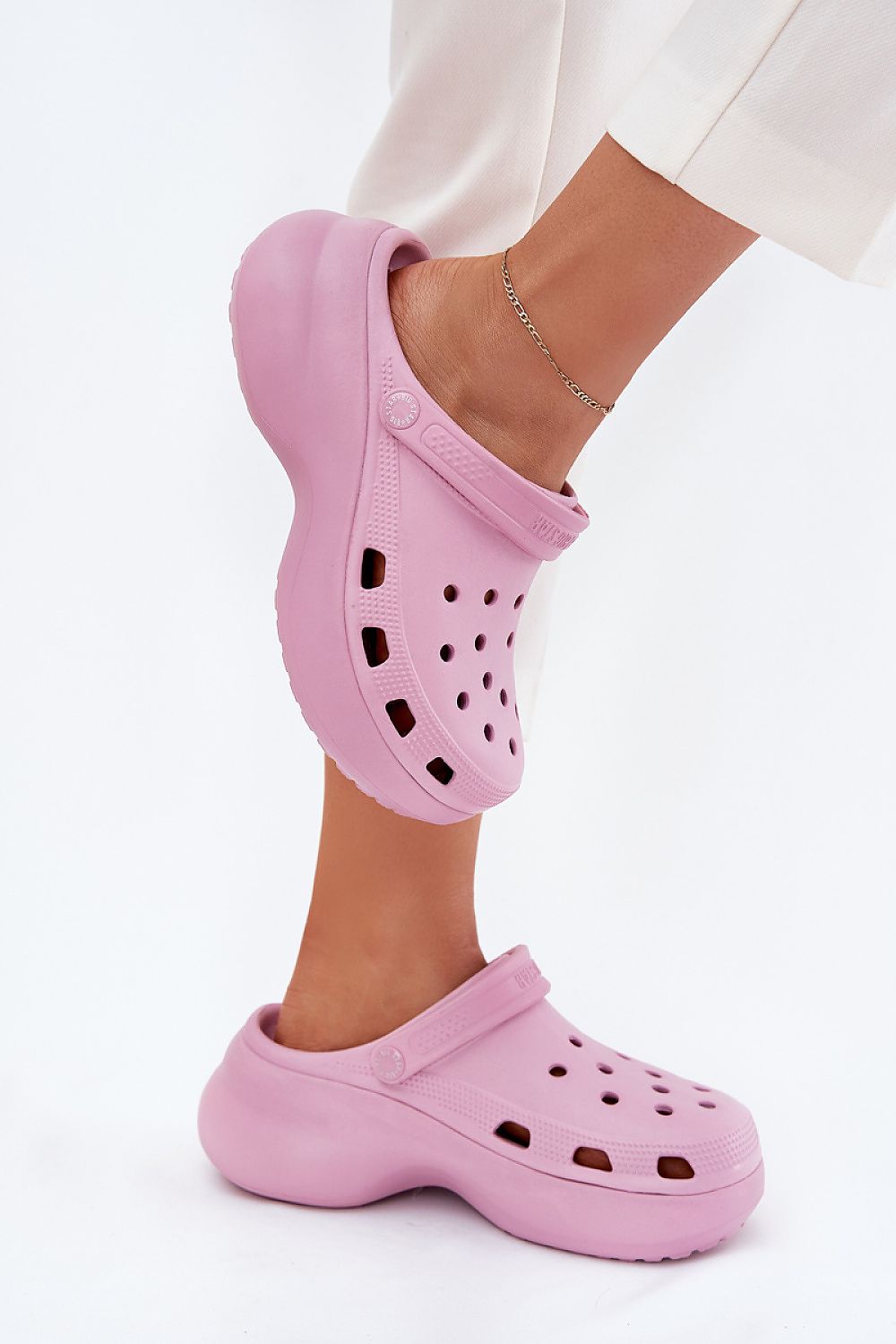 Clacquettes model 215959 Step in style