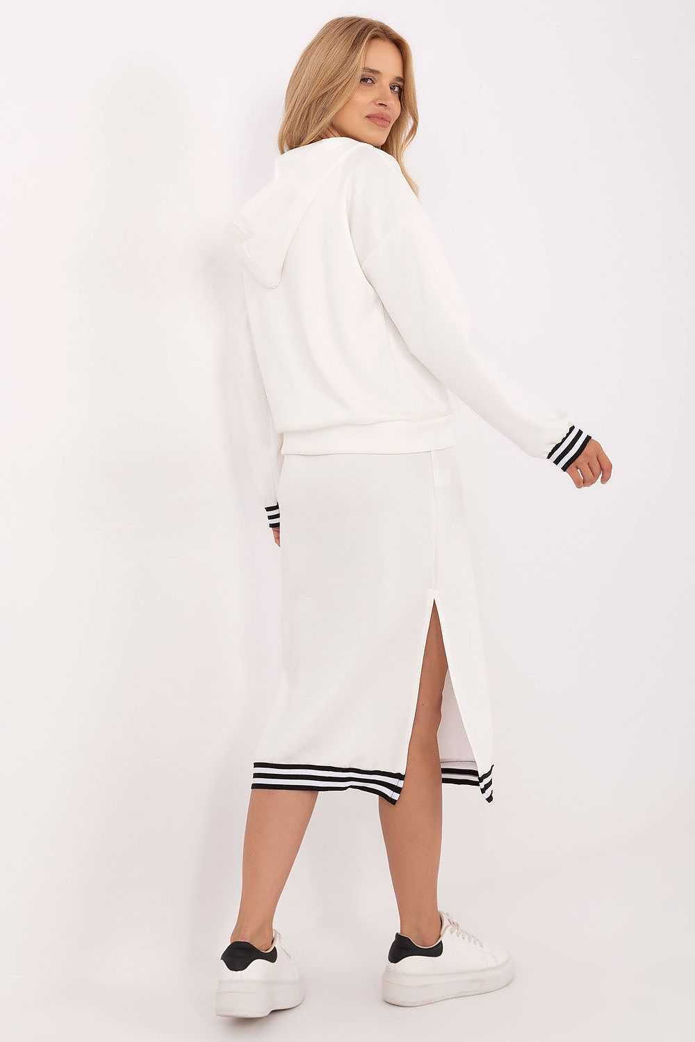 L`ensemble model 216731 Rue Paris