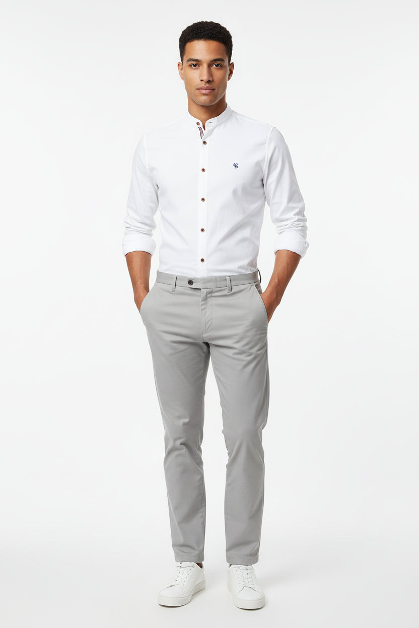 Chemise à boutons brodée