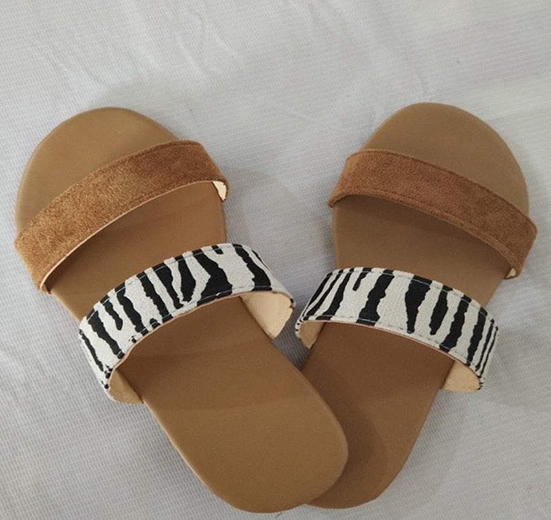 Summer New Women's Slippers Flip Flops Female Slides Beach Shoes Woman Open Toe Flats Sandals Slippers Chaussures Femme
