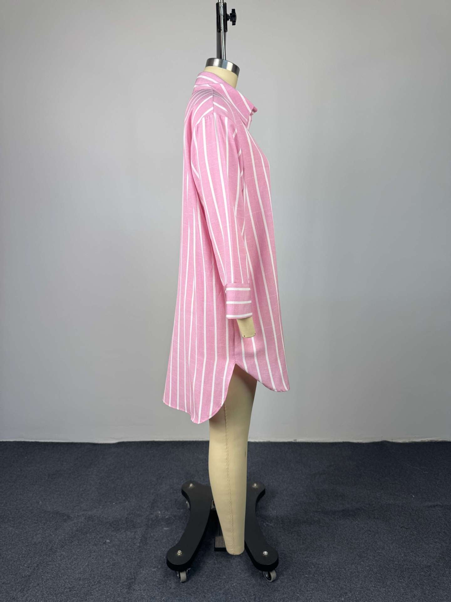 Collar breasted loose striped long sleeved mid length shirt for women