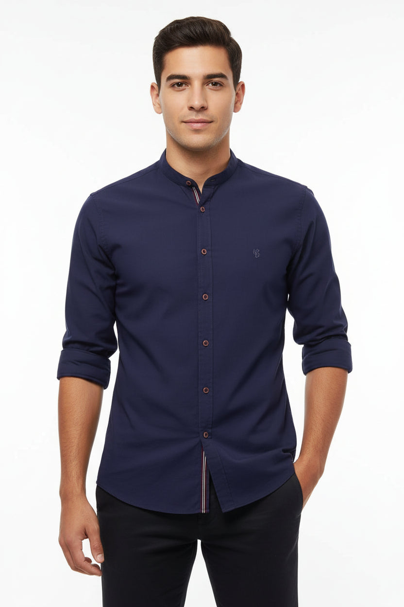 Chemise à boutons brodée