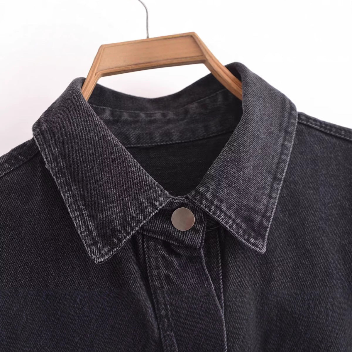 Collar long sleeved loose denim shirt top for women