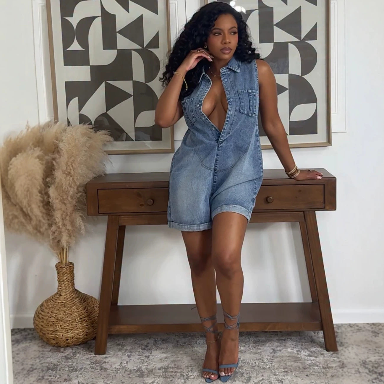 Fashionable Loose Turn-down Collar Sleeveless Denim Jumpsuit for Women