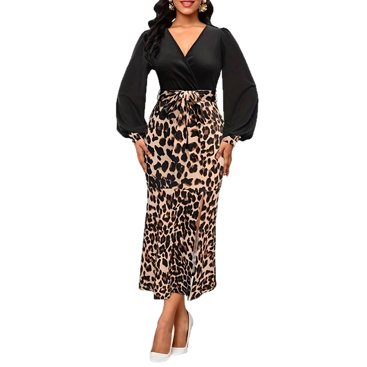 Slim fit V-neck black dress