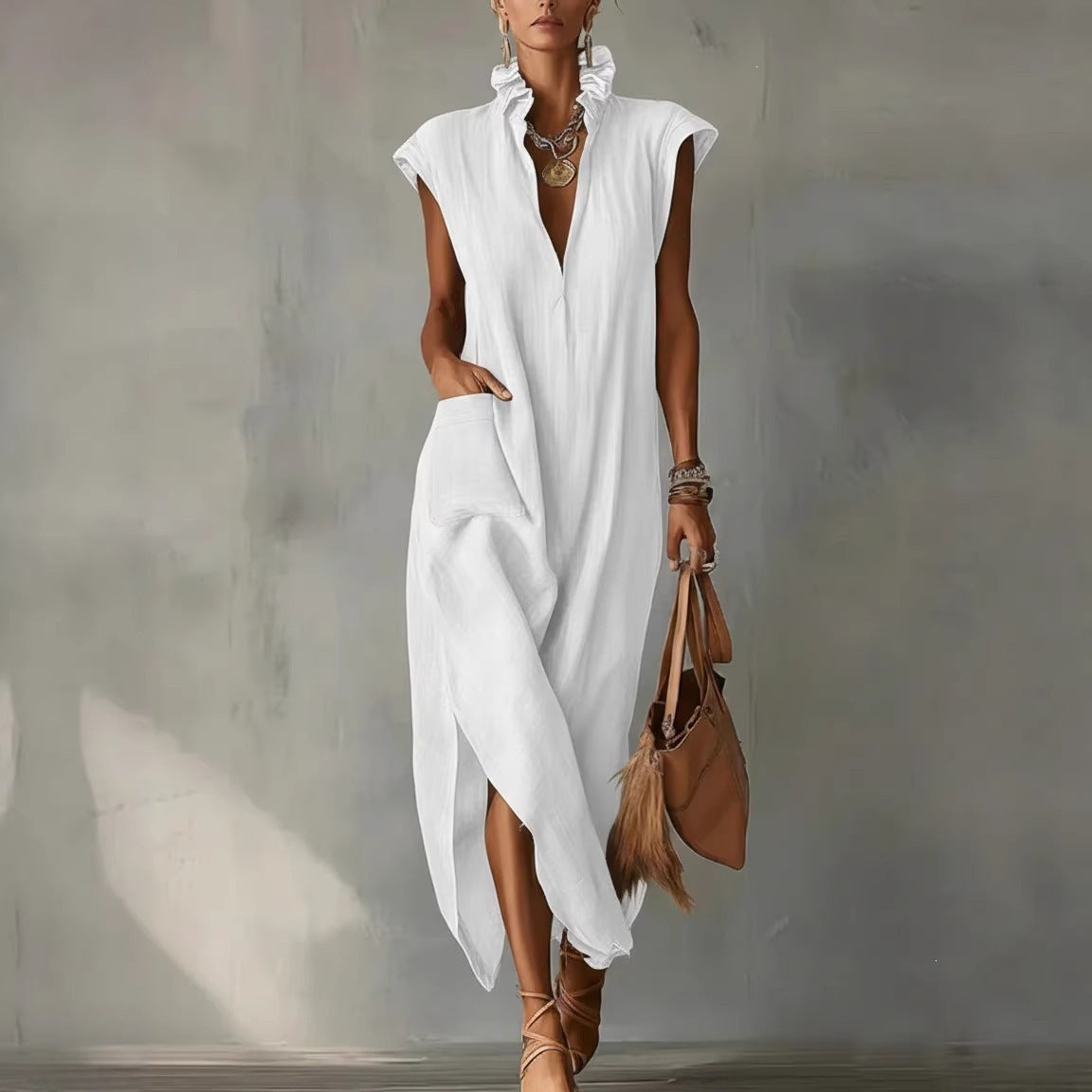 Sleeveless solid color loose V-neck casual women's dress
