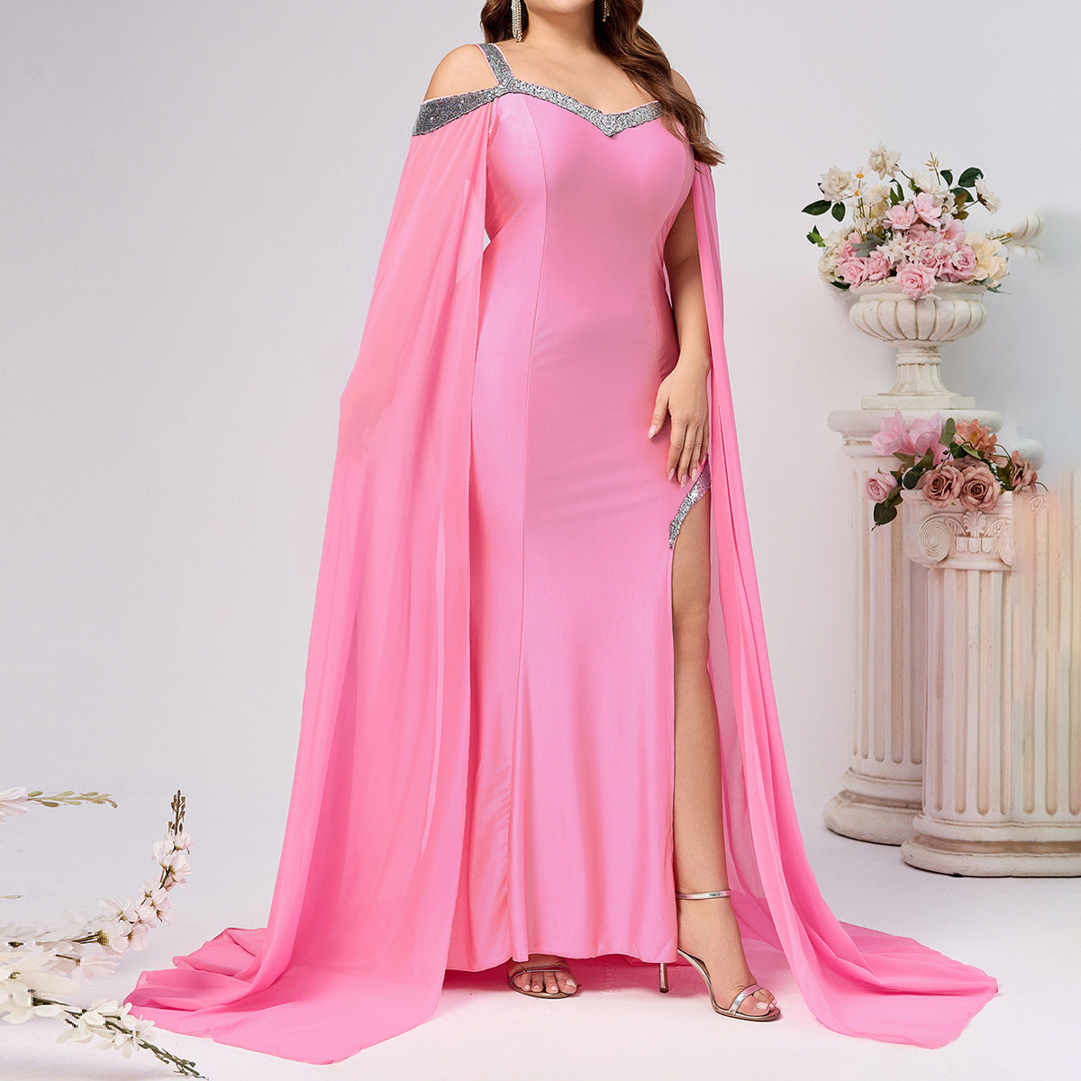 Elegant Strapless Sequined Solid Color Train Dress New Fashion Formal Gown
