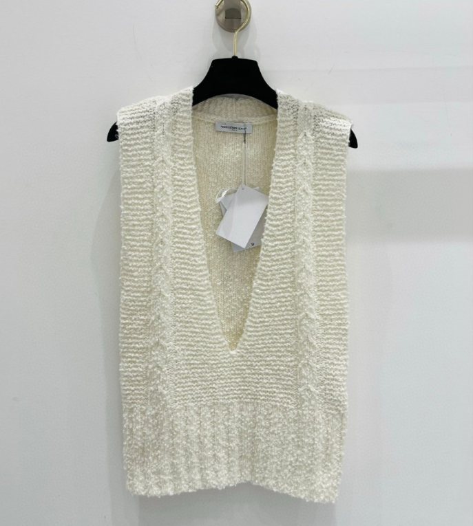 Vest deep single wear layered design