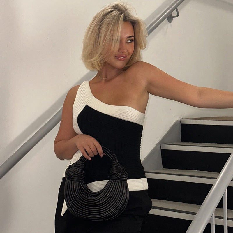 Summer new design with black and white contrasting colors, sexy hanging neck tie and sloping shoulder vest top