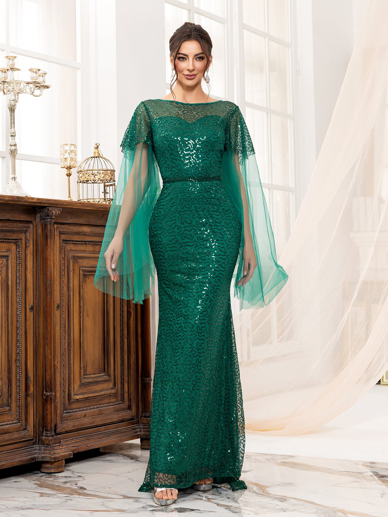 Backless Green Long Sleeve Boat Neck Evening Gown with Sequins Fish Tail Design, Formal Dress for Women