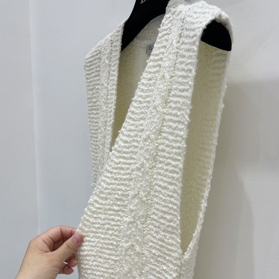 Vest deep single wear layered design