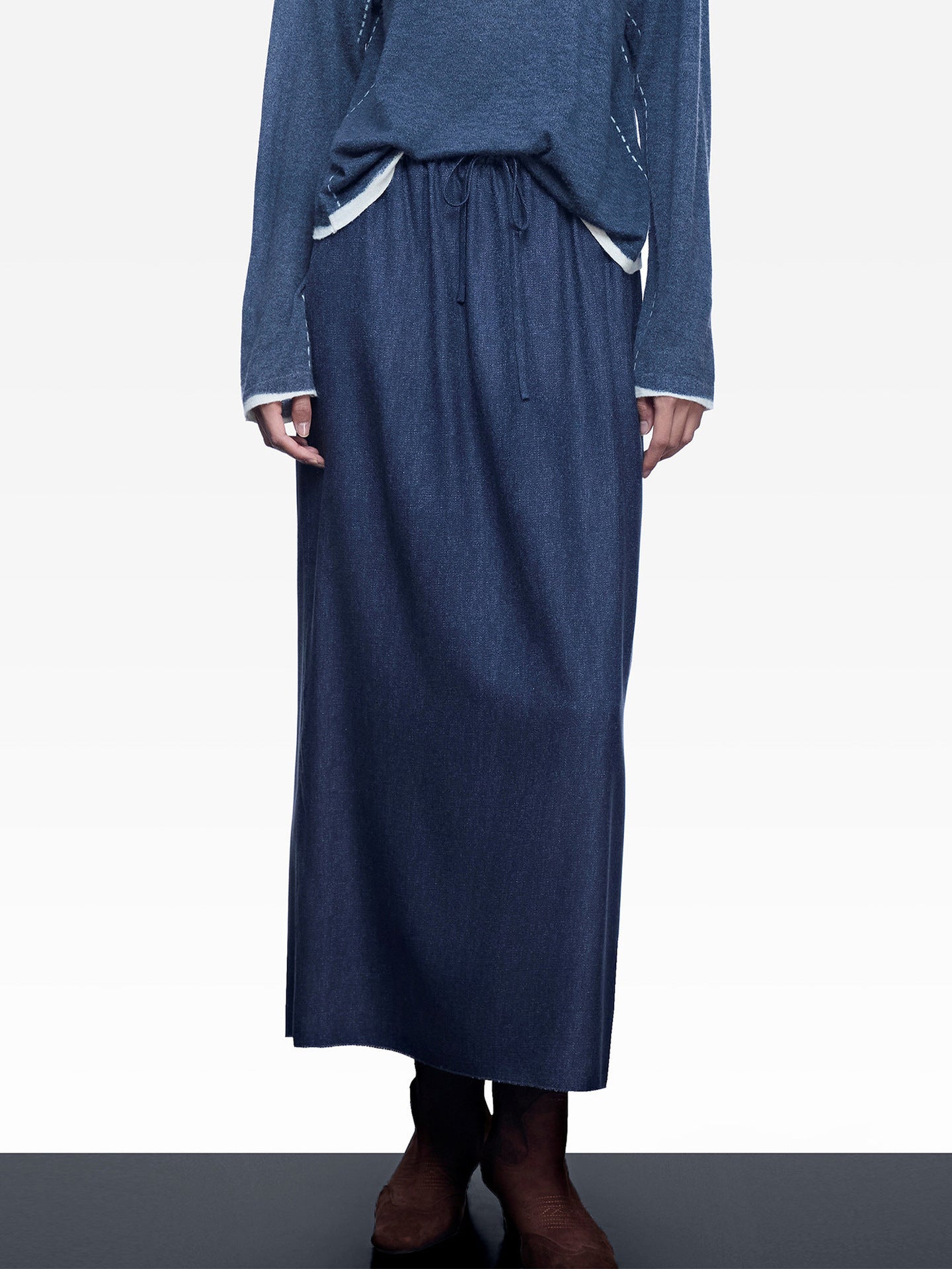 Casual Straight-Leg Vintage High-Waisted Unique Denim Maxi Skirt with Elastic Waist, Slimming Design