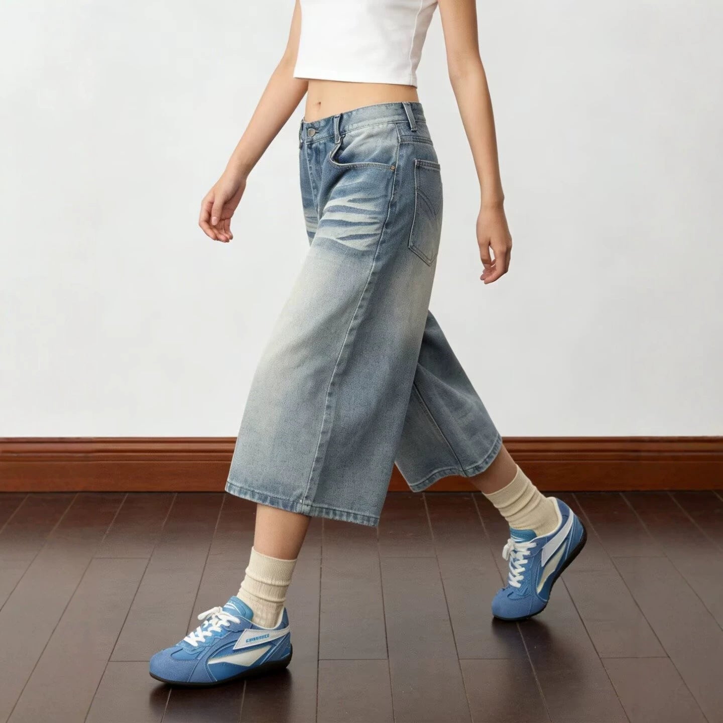Retro Distressed Gradient Design 7/8th Pants