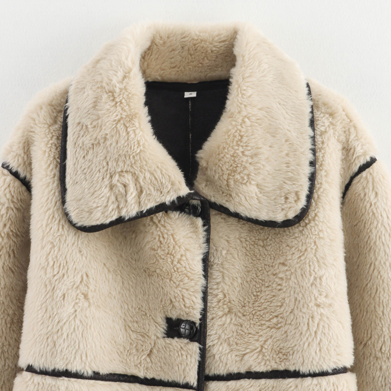 Fashion collar faux fur effect long sleeved woolen coat