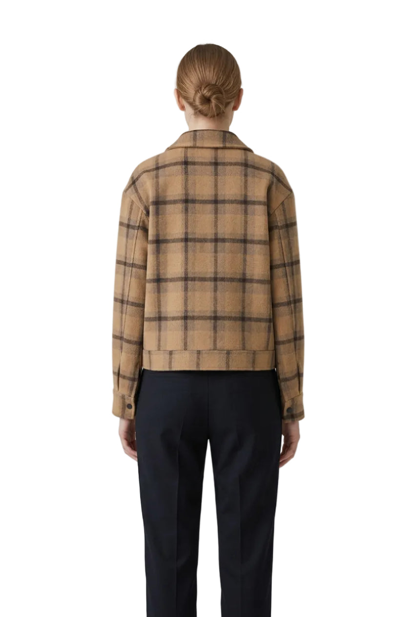 Veste.