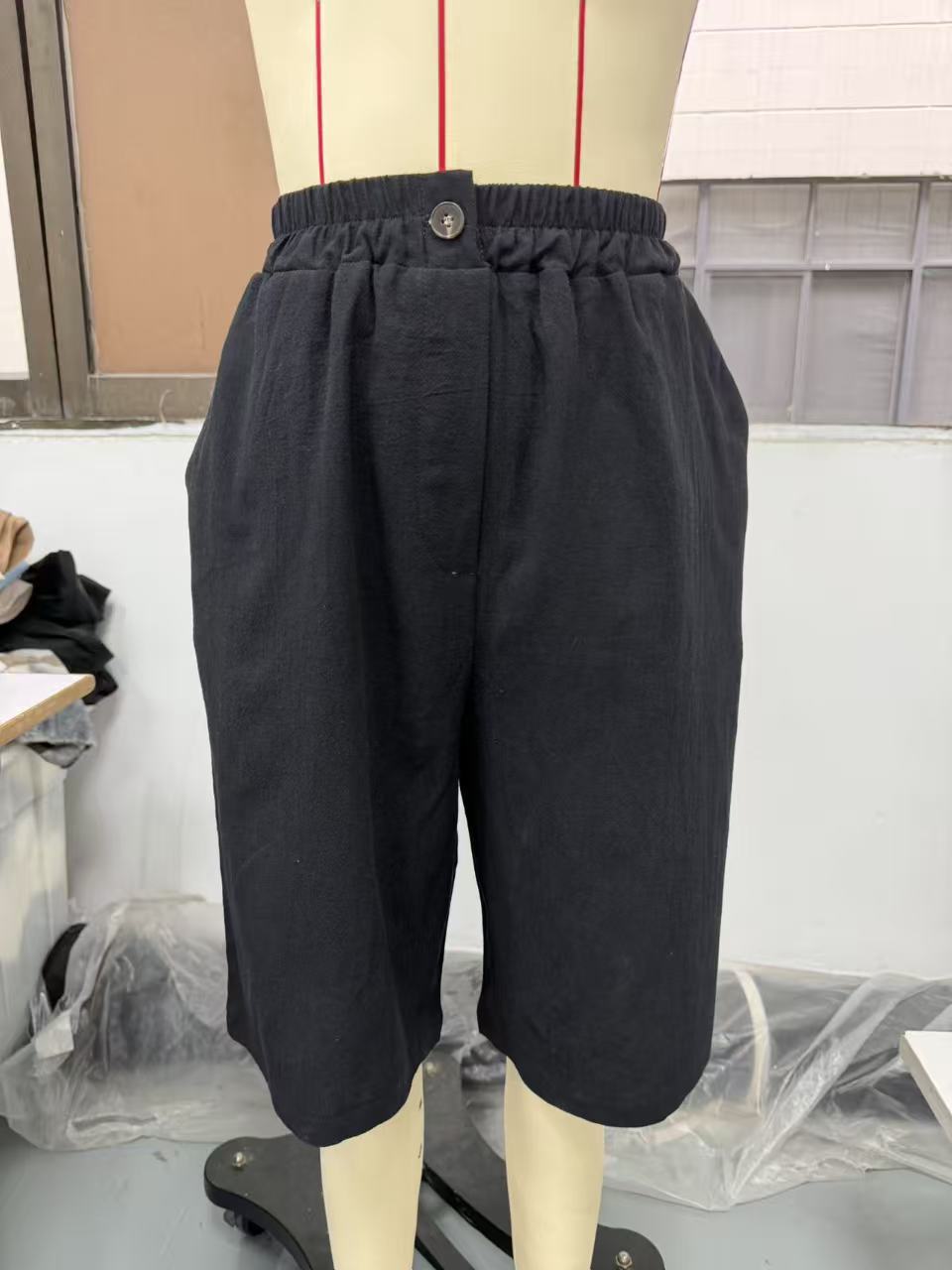 Casual Solid Color Mid-Waist Linen-Like Shorts for Women Summer Fashion Short Pants