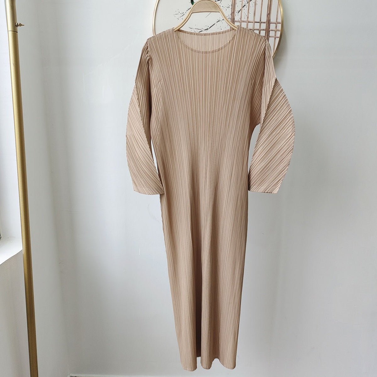 High-End Pleated Loose Casual Dress with Premium Quality, Large Size, Spring Fashion Style