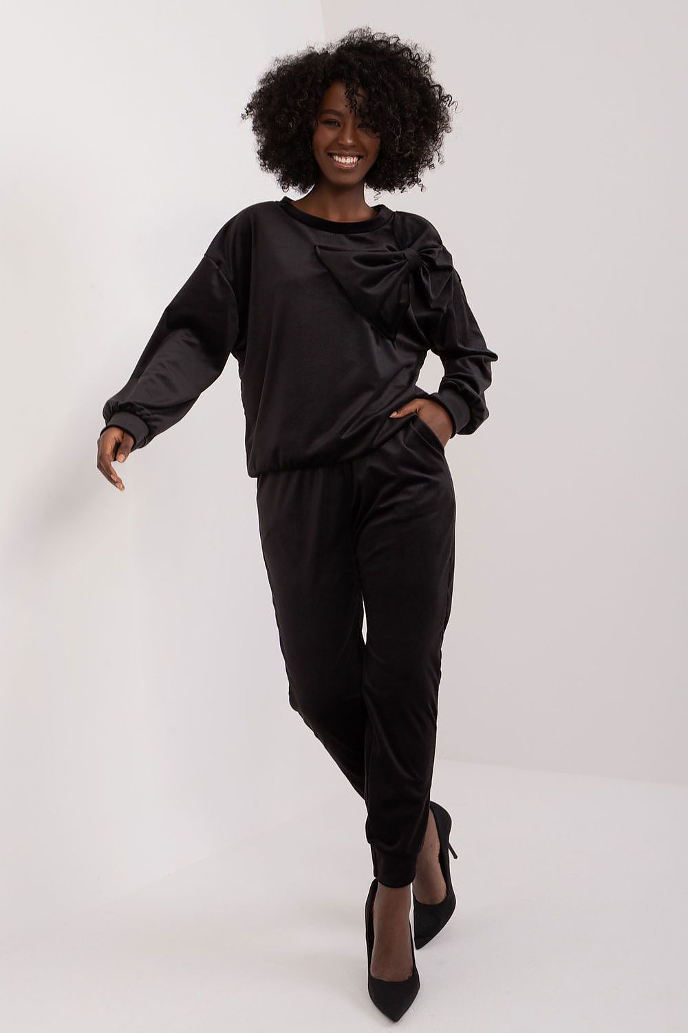 L`ensemble Italy Moda