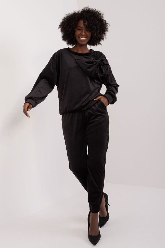 L`ensemble Italy Moda