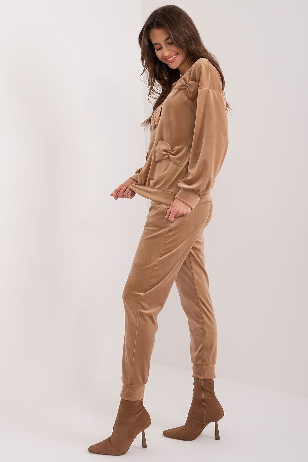 L`ensemble Italy Moda