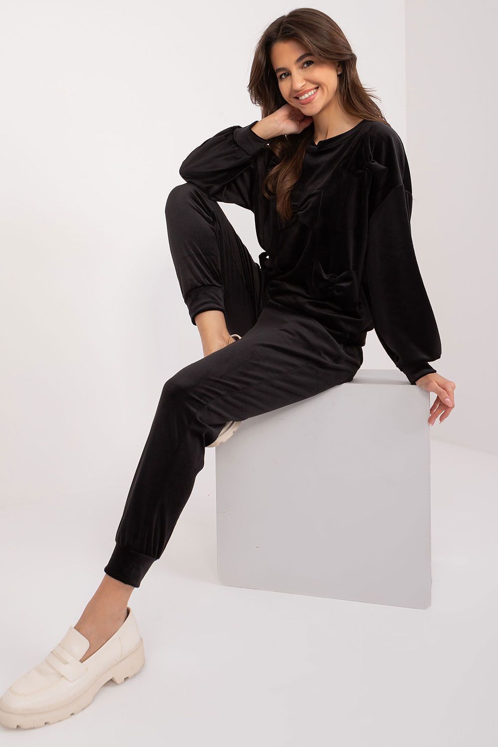 L`ensemble Italy Moda