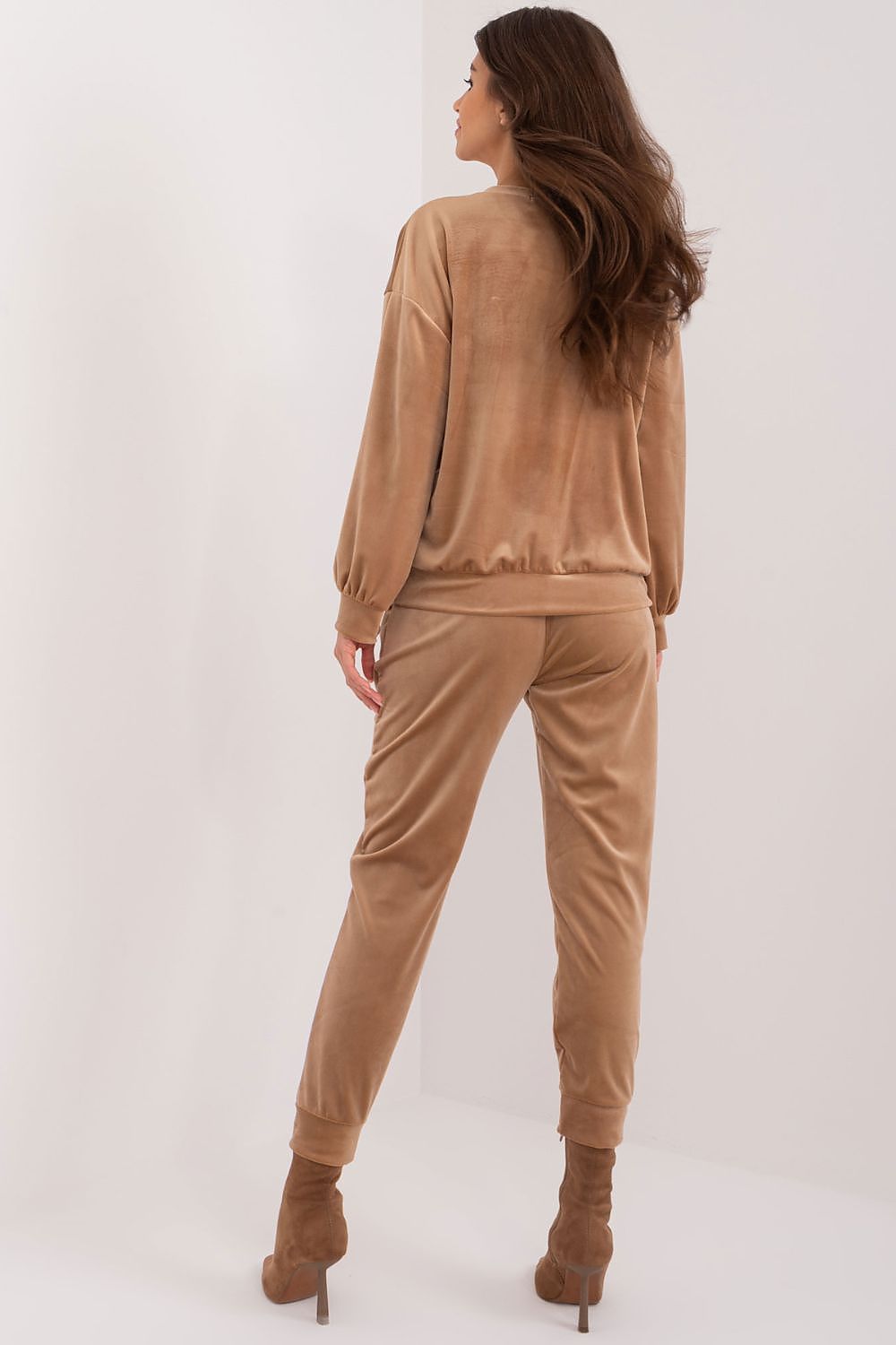 L`ensemble Italy Moda